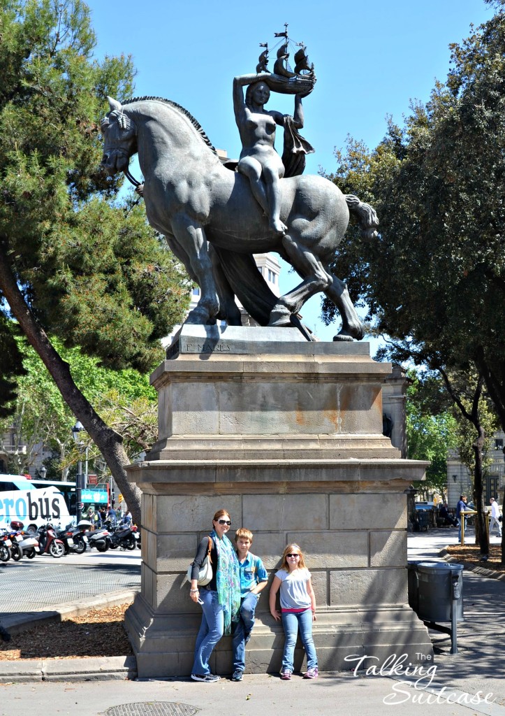Statue at Plaça de Catalunya