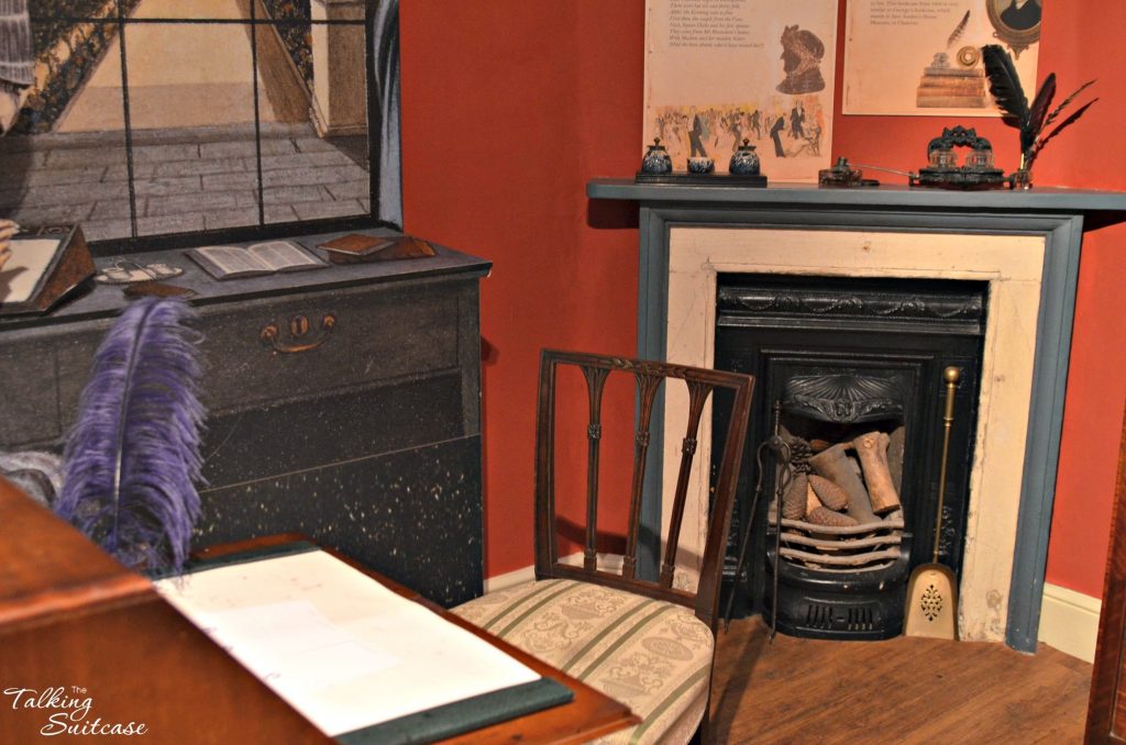 Can you image Jane Austen writing at a desk like this?